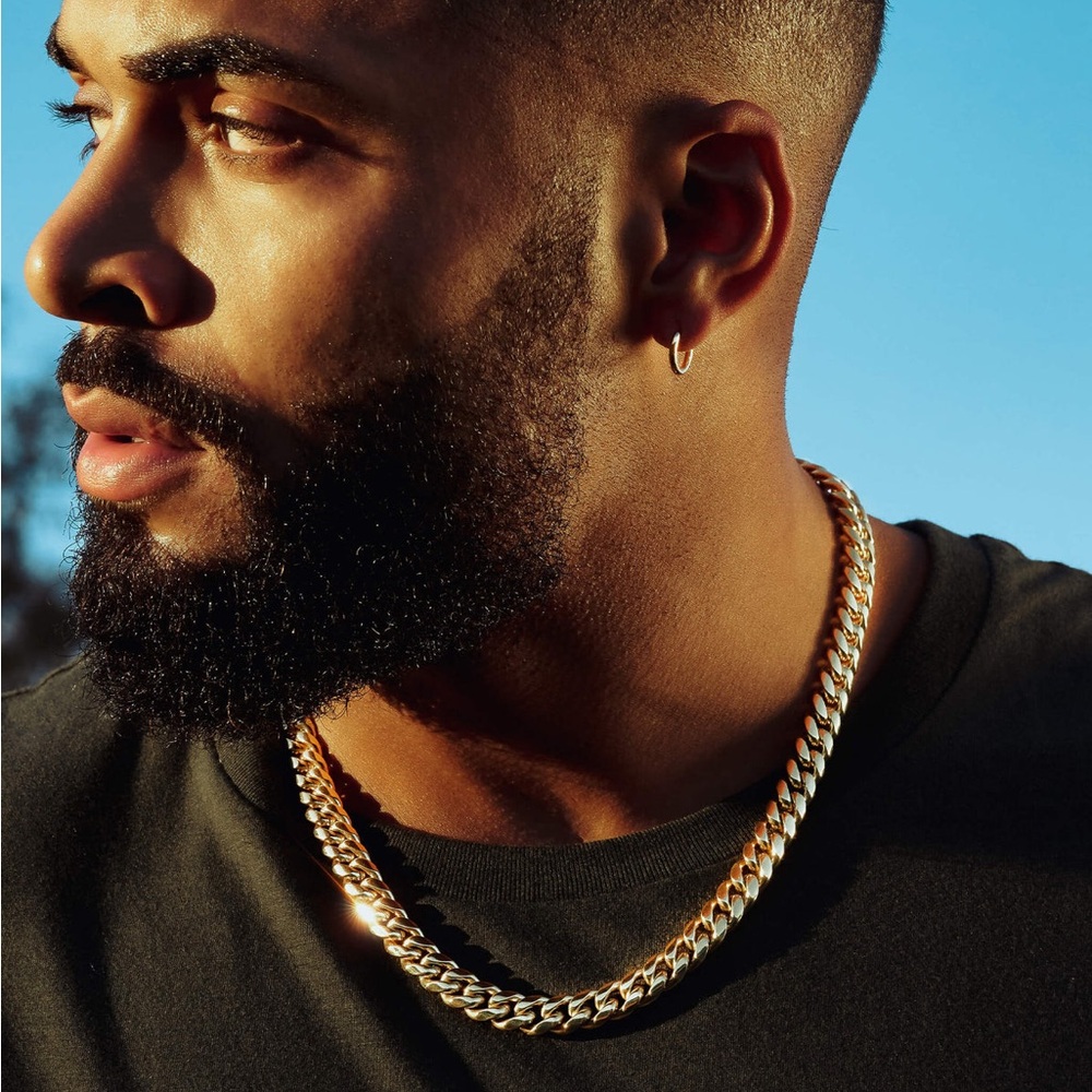 Men's Elegant Gold-Tone Chain Necklace
